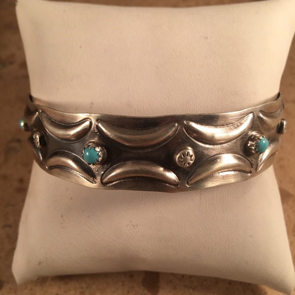Tim Yazzie Navajo Turquoise And Sterling Bangle - Picture 3 of 4